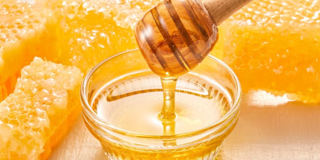 Why Honey Is Good for the Skin